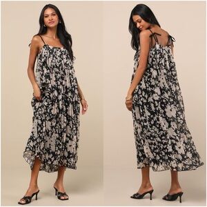 Lulu's Black and Cream Floral Tiered Midi Dress
